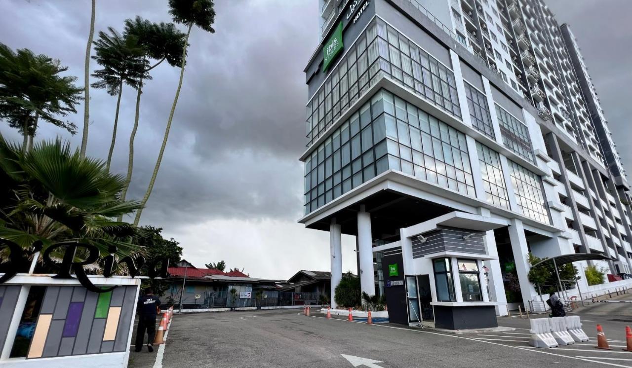 Riverview 8Pax 2Br In Kbtown Ps4, Netflix A-1-12 Kota Bharu Exterior photo